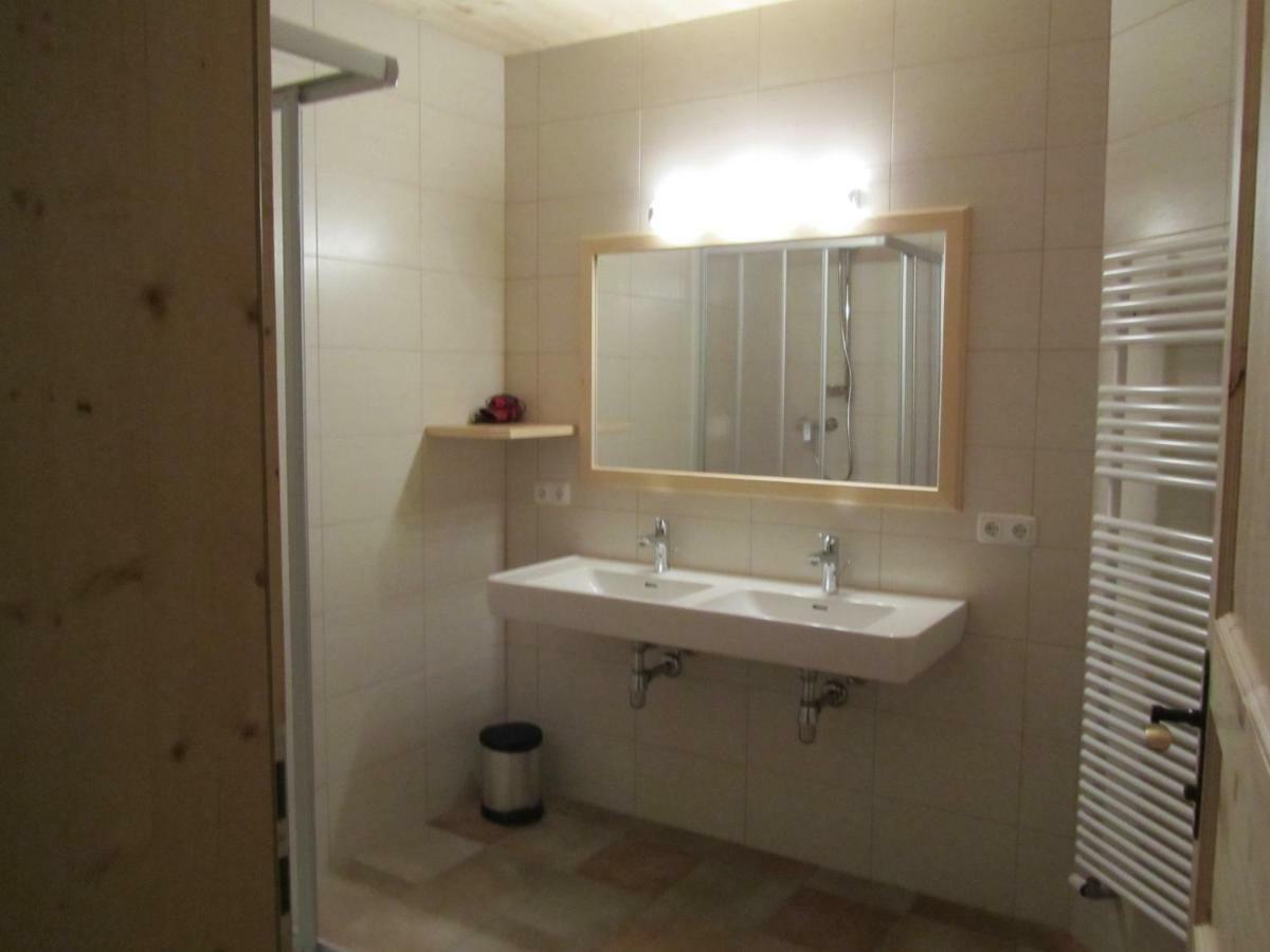 Ebner Casa Apartment ไฮลิเกนบลูท ภายนอก รูปภาพ